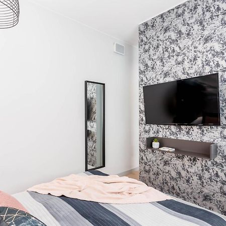 Apartamenty Deo Plaza Vip By Rent Like Home 格但斯克 外观 照片